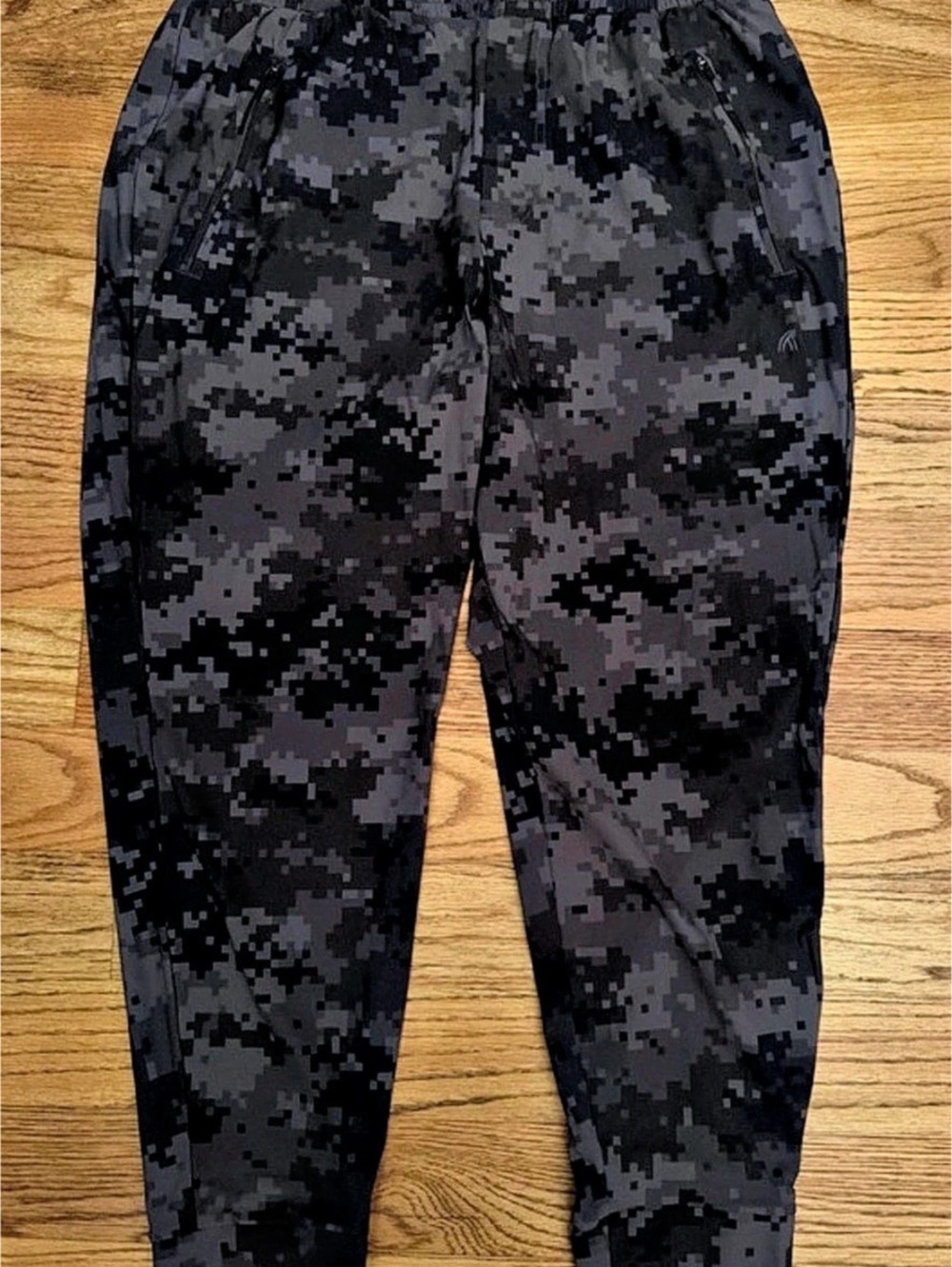 ASH & ERIE Digital Camo Hybrid Joggers Men's Camo Pants